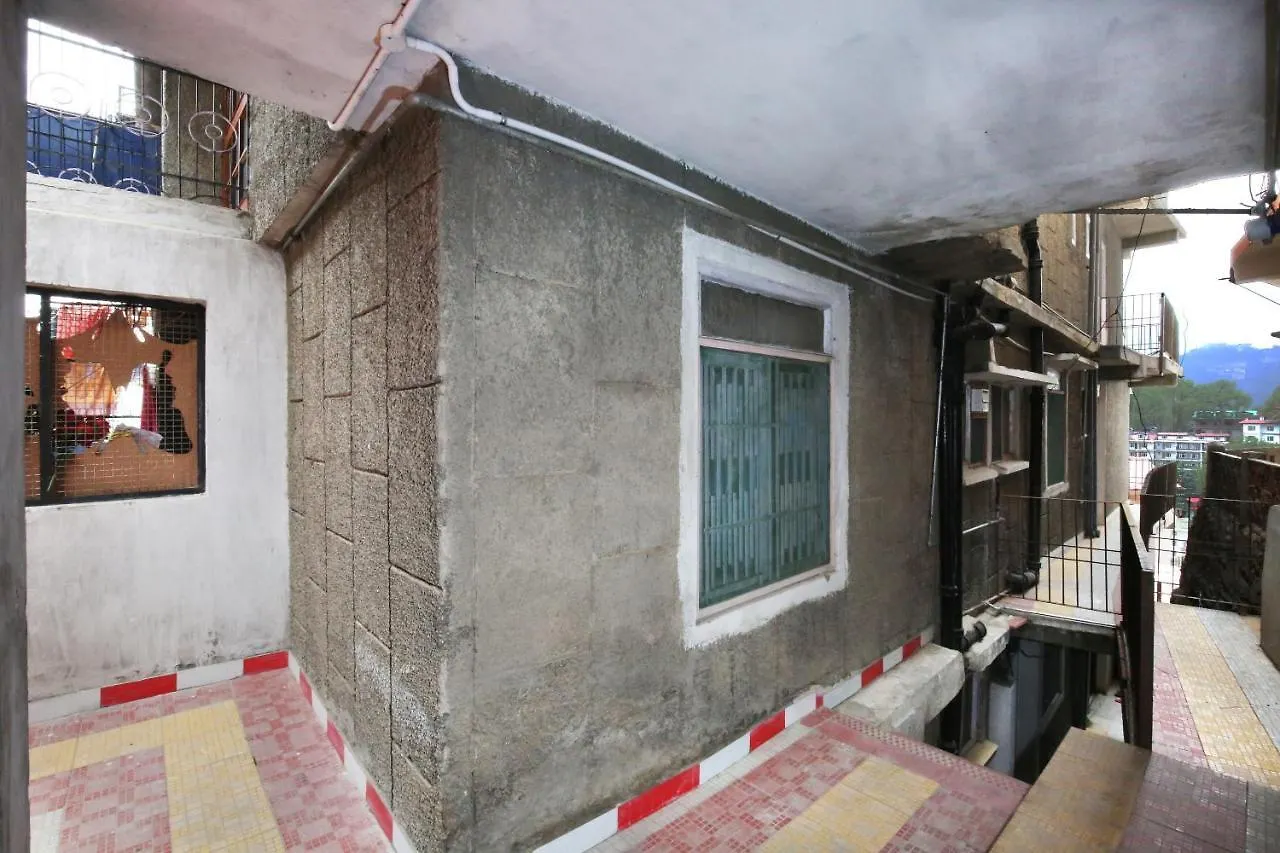 Serene 2Bhk Abode In Isbt Tutikandi, Shimla Guest house